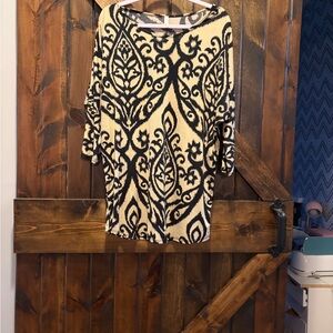 Black and Cream Patterned longer length top